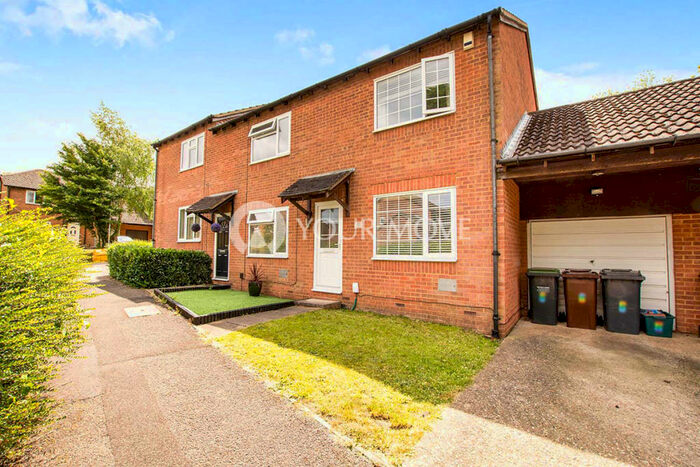 2 Bedroom Semi-Detached House To Rent In Woodbury Road, Walderslade Woods, Chatham, Kent, ME5