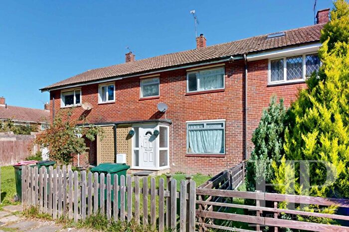 3 Bedroom Terraced House To Rent In Jackdaw Close, Crawley, RH11