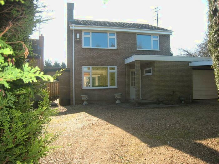 3 Bedroom Detached House To Rent In Towcester Road, Old Stratford, Milton Keynes, MK19