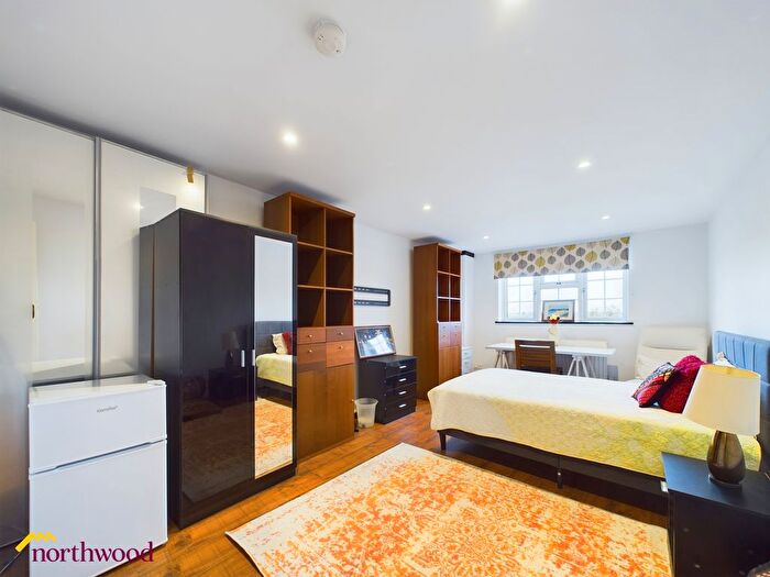 1 Bedroom Studio To Rent In Gascoigne Way, Bloxham, OX15