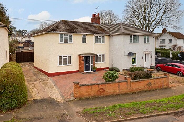 3 Bedroom Semi Detached House For Sale In Edgar Road, Kettering, NN16