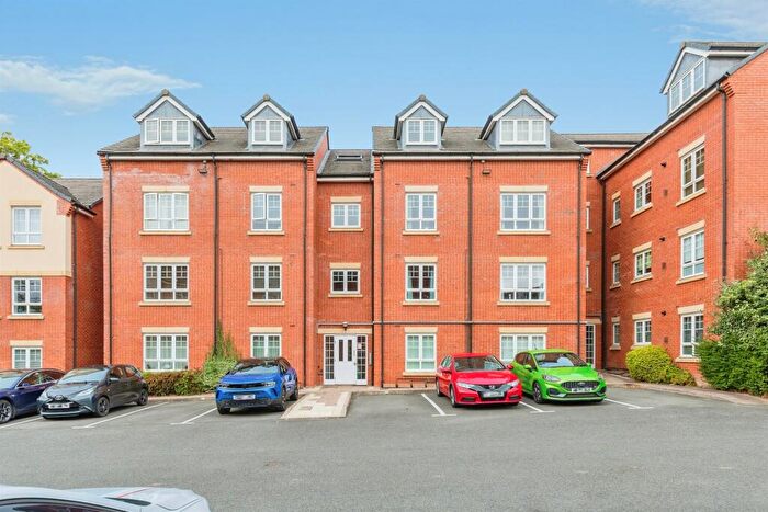 1 Bedroom Apartment For Sale In Ansell Way, Warwick, CV34