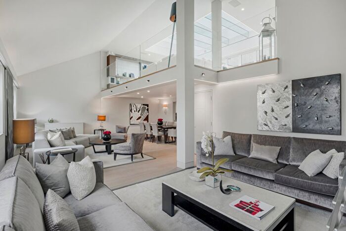 4 Bedroom Flat To Rent In Princes Gate, South Kensington, London, United Kingdom, SW7