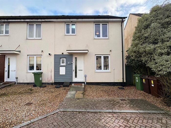 3 Bedroom End Of Terrace House For Sale In Southway, Plymouth, PL6