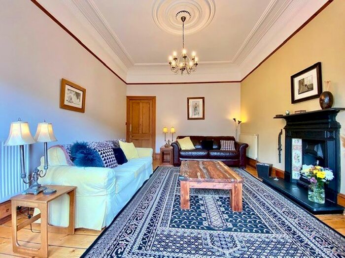 4 Bedroom Flat For Sale In Tantallon Road, Shawlands, Glasgow, G41