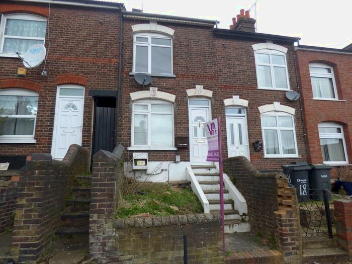 2 Bedroom Property To Rent In Milton Road, Town Centre LU1