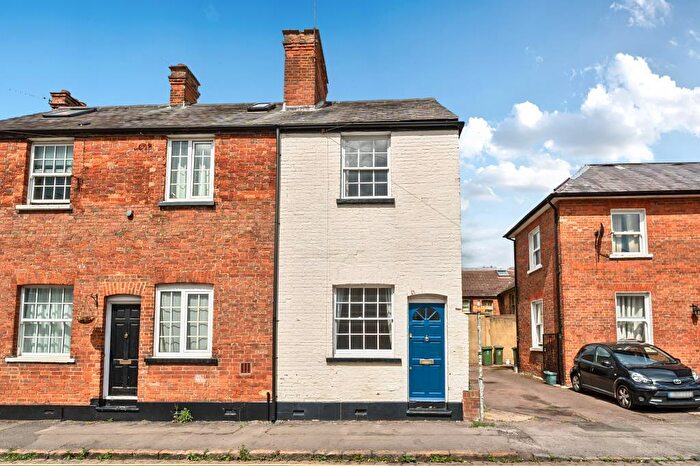 2 Bedroom End Of Terrace House To Rent In Ripon Street, Aylesbury, HP20