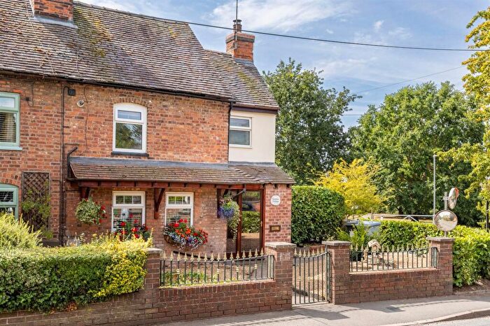 3 Bedroom House For Sale In Main Road, Wybunbury, CW5