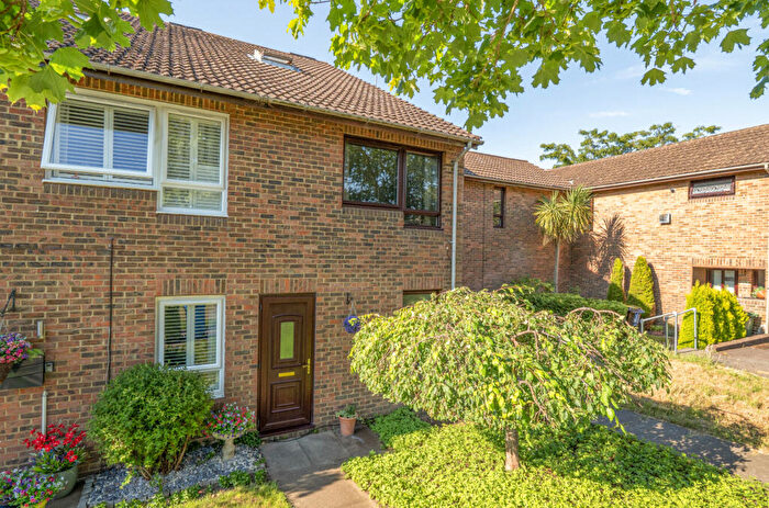 4 Bedroom Terraced House For Sale In Hillberry, Bracknell, Berkshire, RG12