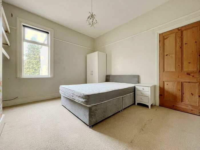 1 Bedroom House Of Multiple Occupation To Rent In Room, Copeley Hill, Birmingham, West Midlands, B23