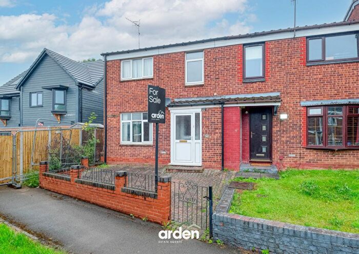 3 Bedroom End Terrace House For Sale In Treville Close, Redditch, B98