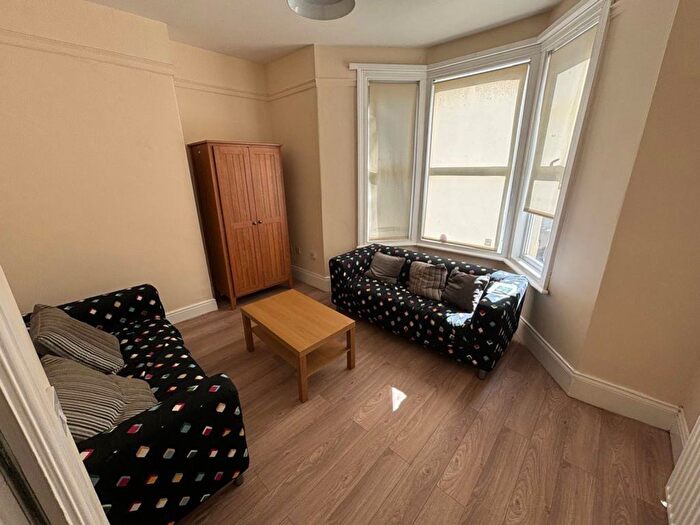 5 Bedroom Terraced House To Rent In Guildford Place, Heaton, Newcastle Upon Tyne, NE6