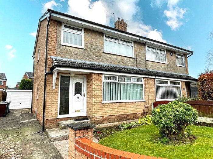 3 Bedroom Semi-Detached House For Sale In Willowcroft Avenue, Aspull, Wigan, WN2