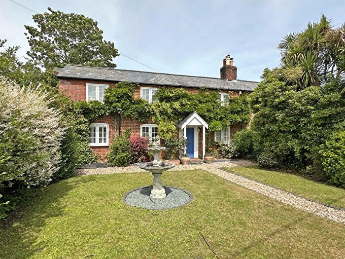 3 Bedroom Semi-Detached House For Sale In Waters Green, Brockenhurst, Hampshire, SO42