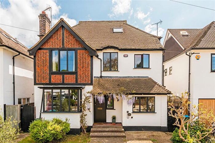 4 Bedroom Property For Sale In Trowlock Avenue, Teddington, TW11