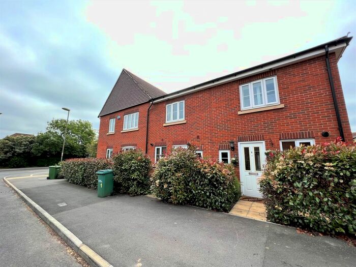 2 Bedroom Terraced House To Rent In Whittington Crescent, Wantage, Oxfordshire, OX12