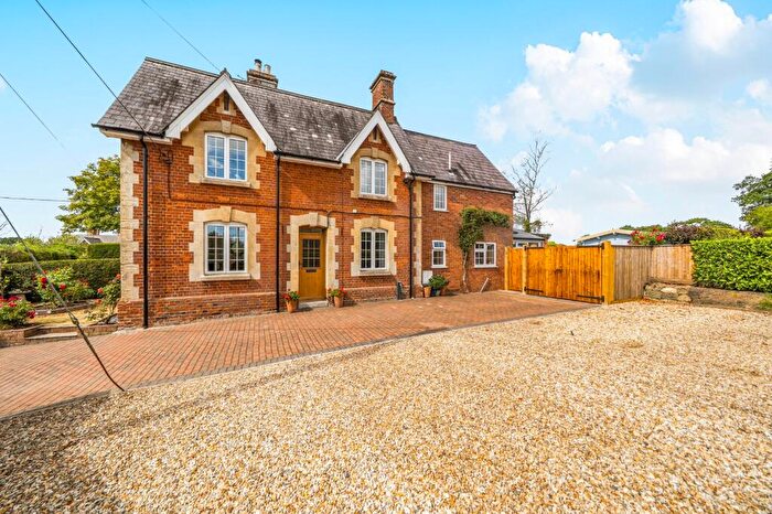 3 Bedroom Semi-Detached House For Sale In Elm Hill, Motcombe, Shaftesbury, Dorset, SP7