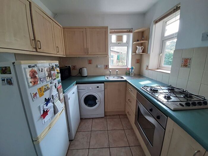 2 Bedroom Semi-Detached Bungalow For Sale In George Street, Bedford, Clapham, MK41