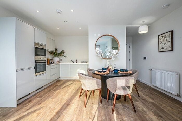 1 Bedroom Flat To Rent In Staines, Surrey, TW18