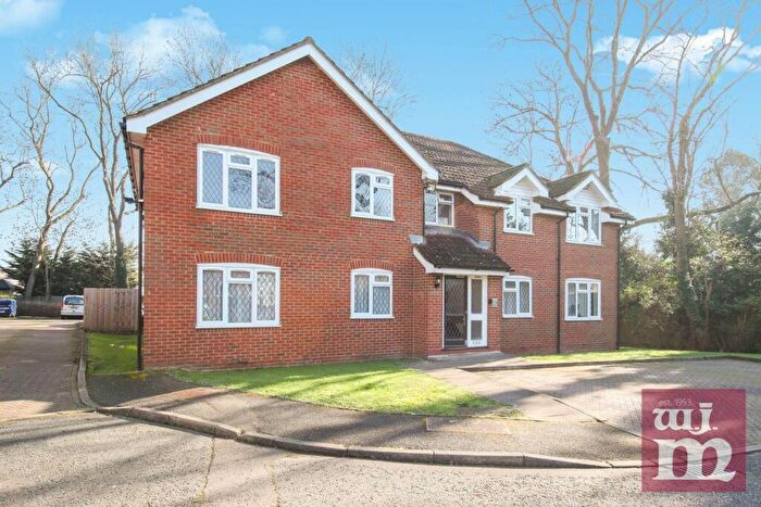 2 Bedroom Flat To Rent In Whisperwood Close, Harrow Weald, HA3