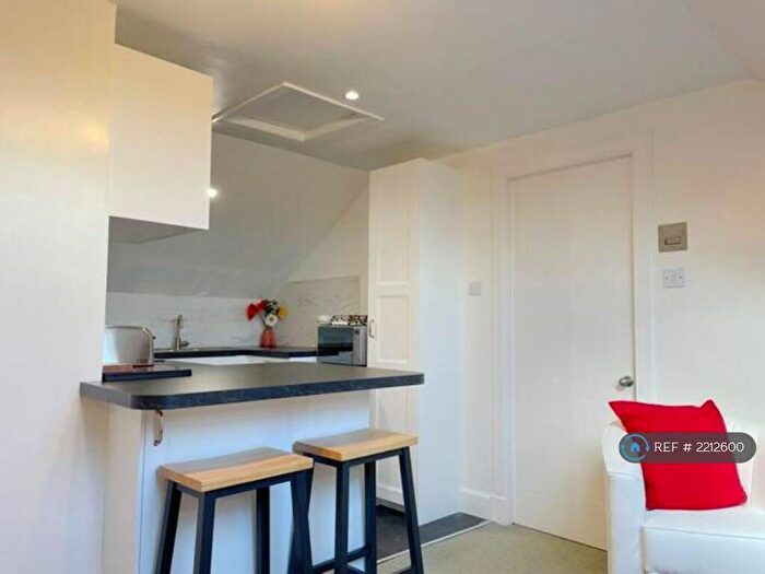 2 Bedroom Flat To Rent In Brechin Road, Kirriemuir, DD8