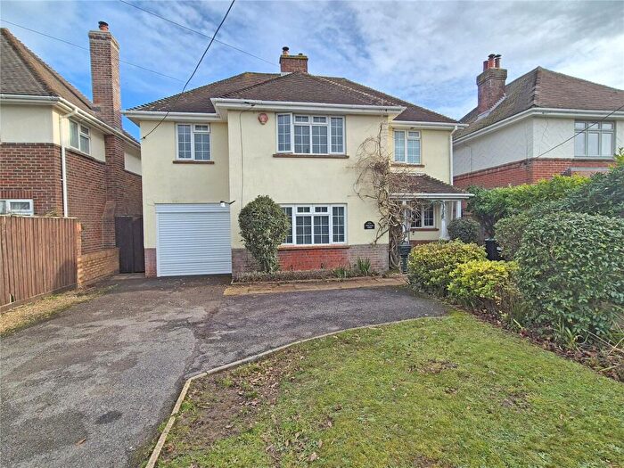 4 Bedroom Detached House For Sale In Barton Court Avenue, Barton On Sea, New Milton, Hampshire, BH25