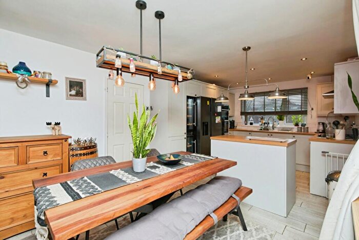 4 Bedroom Detached House For Sale In Cotswold Close, Long Eaton, Nottinghamshire, NG10