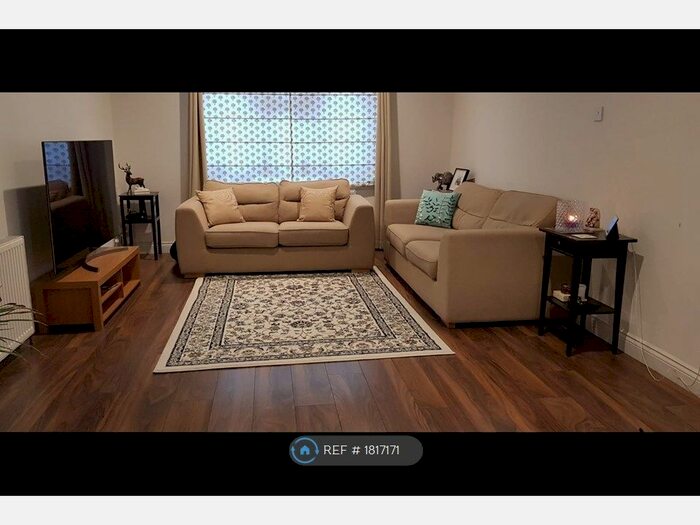 3 Bedroom Bungalow To Rent In Westfield Road, Sutton, SM1