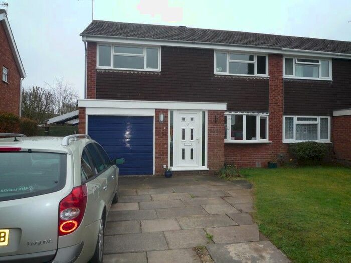 3 Bedroom Semi-Detached House To Rent In Oakfield Road, Shifnal, TF11