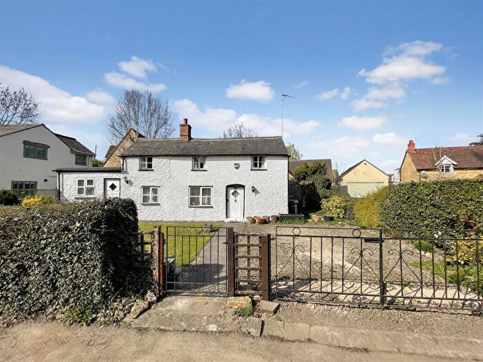 3 Bedroom Cottage For Sale In High Street, Mickleton, GL55