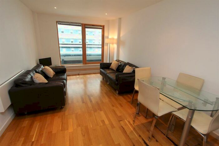 2 Bedroom Flat To Rent In Gateway East, Leeds, LS9