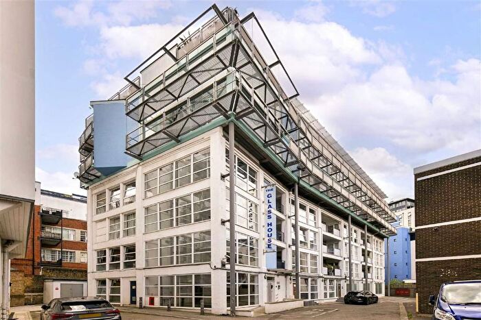 3 Bedroom Flat To Rent In Royal Oak Yard, Bermondsey Street, SE1