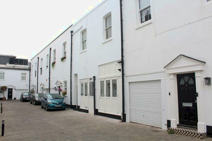 1 Bedroom Flat To Rent In Marine Terrace Mews, BN2