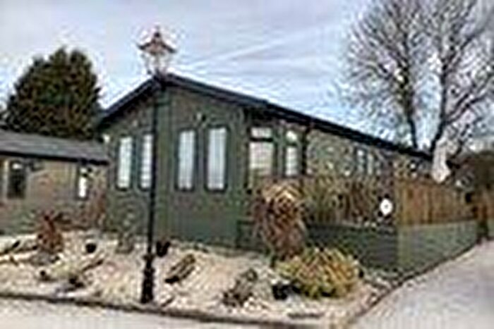 3 Bedroom Park Home For Sale In Spring Cottage Road, Overseal, Swadlincote, DE12