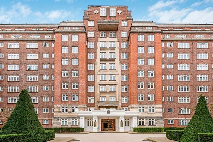 2 Bedroom Flat To Rent In Hall Road, London, NW8