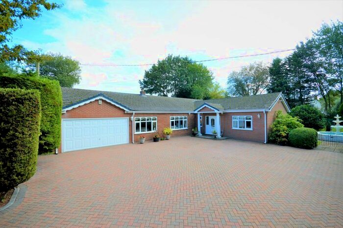4 Bedroom Detached Bungalow For Sale In Allscott, Nr Telford, Shropshire. TF6