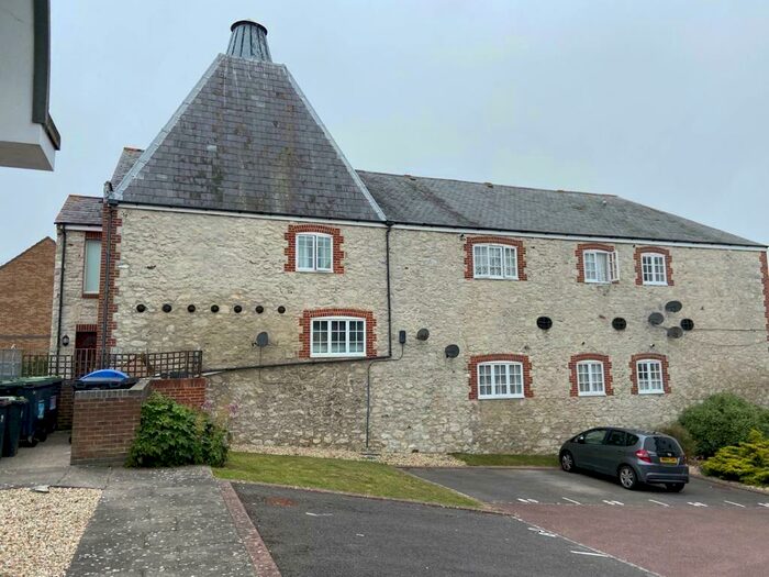 1 Bedroom Flat To Rent In Brewers Retreat - Weymouth, DT4