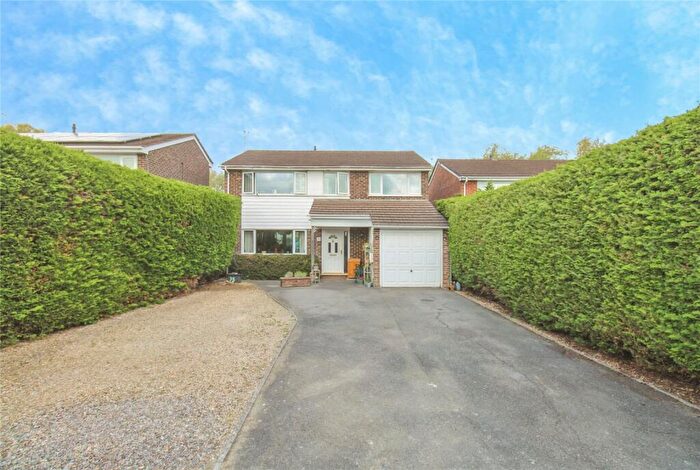 4 Bedroom Detached House For Sale In Paxcroft Way, Trowbridge, BA14