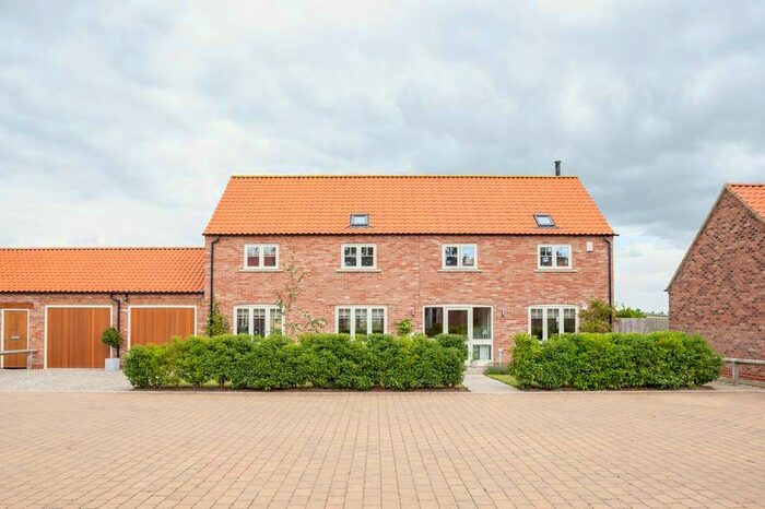 4 Bedroom Detached House For Sale In Pecketts Close, Sheriff Hutton, York, YO60