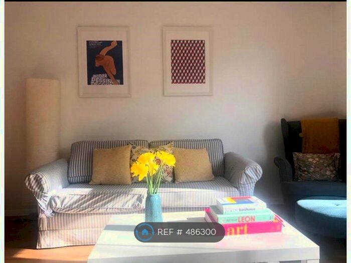 1 Bedroom Flat To Rent In Ashley Court, New Barnet, EN5