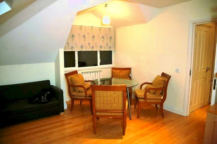 1 Bedroom Apartment To Rent In Manor View, Finchley Central, London, N3