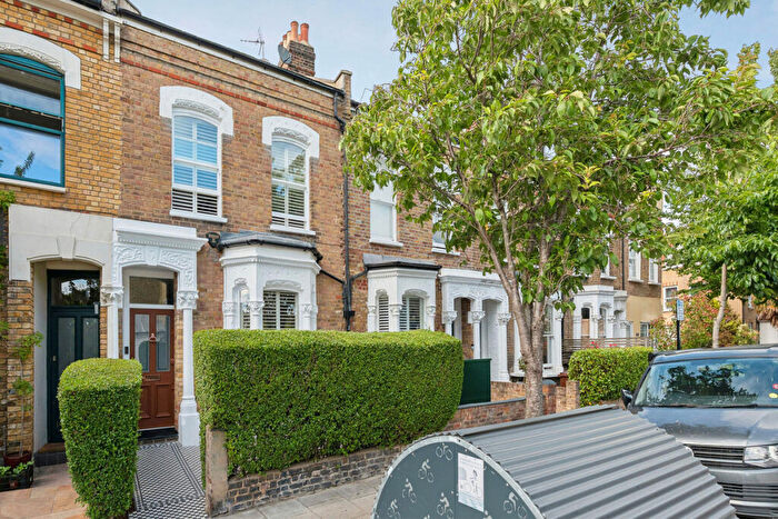 5 Bedroom Terraced House For Sale In Kynaston Road, London, N16