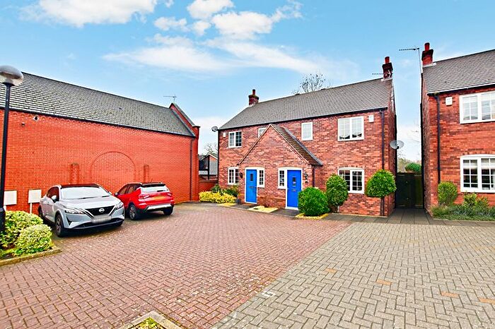 3 Bedroom Semi Detached House For Sale In Carram Close, St. George's Park, Lincoln, LN1