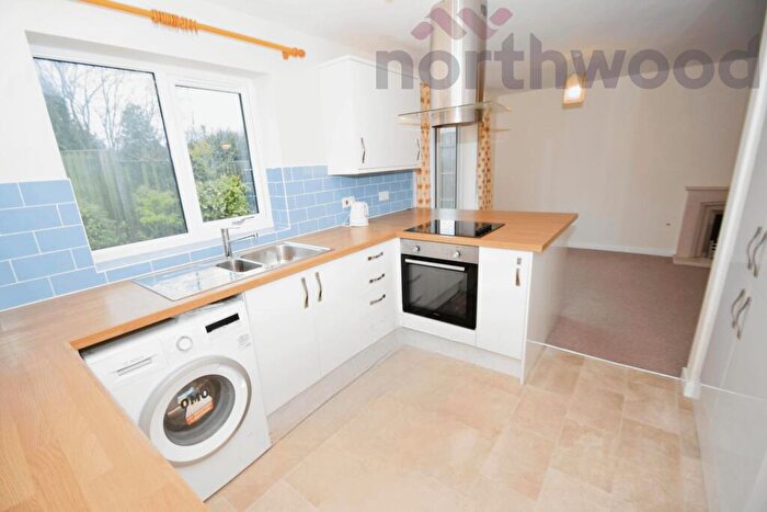 2 Bedroom Bungalow To Rent In Rostwold Way, Norwich, NR3