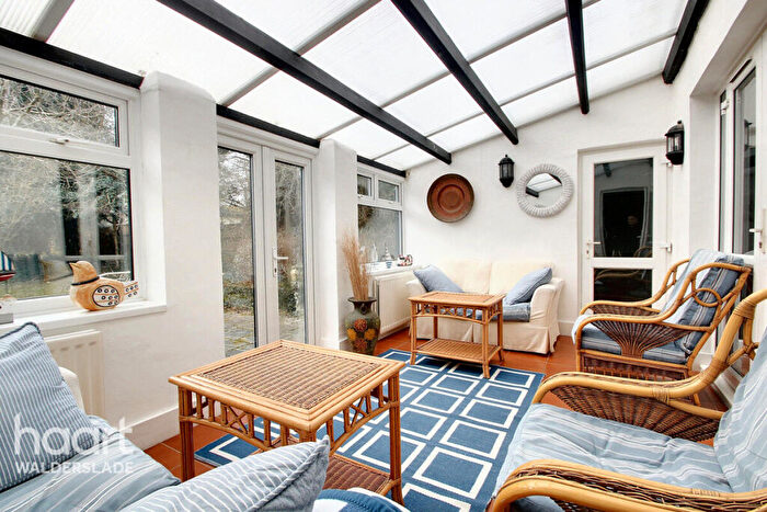 4 Bedroom Detached House For Sale In Walderslade Road, Chatham, ME5