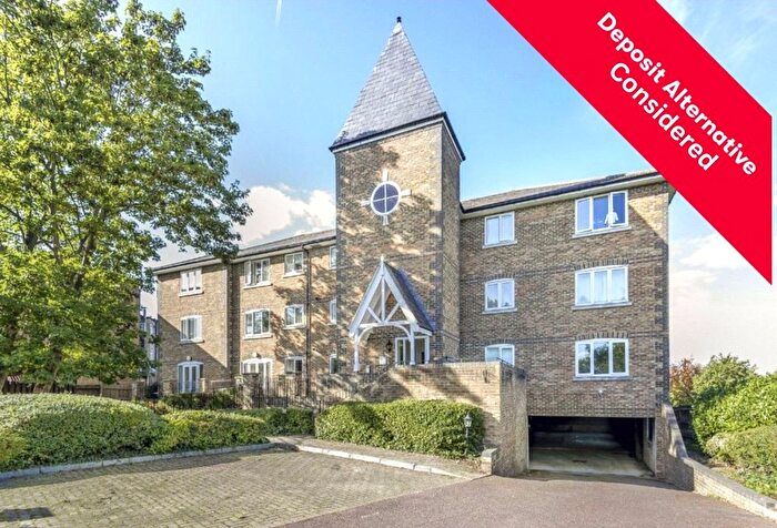 2 Bedroom Flat To Rent In Cheam Common Road, Worcester Park, KT4