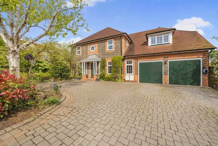 5 Bedroom Detached House To Rent In Stokes View, Pangbourne, Reading, RG8