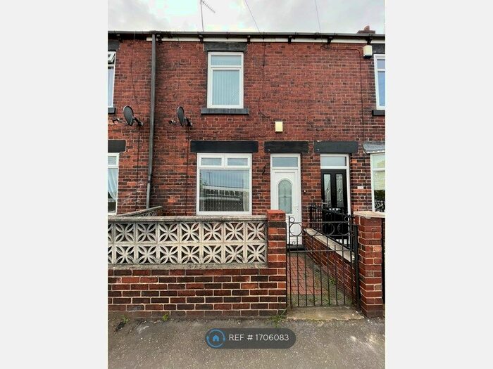 2 Bedroom Terraced House To Rent In Snydale Road, Cudworth, Barnsley, S72