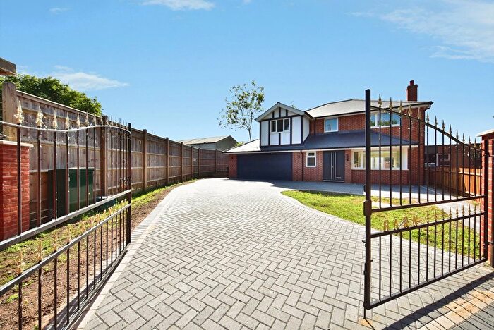 4 Bedroom Detached House For Sale In Broadwater Road, West Malling, Kent, ME19