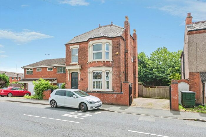 5 Bedroom Detached House For Sale In Orphanage Road, Birmingham, B24